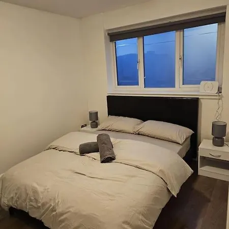 Beautiful Garden Flat Near Central Лондон Экстерьер фото