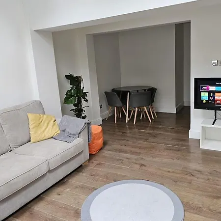 Beautiful Garden Flat Near Central Лондон Экстерьер фото